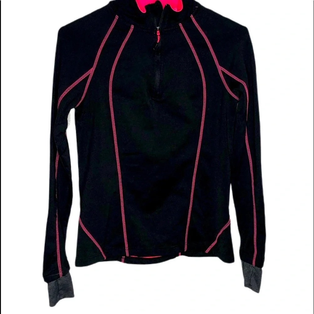 MPG size small half zip top, 1/2 zip.  Pink/Back